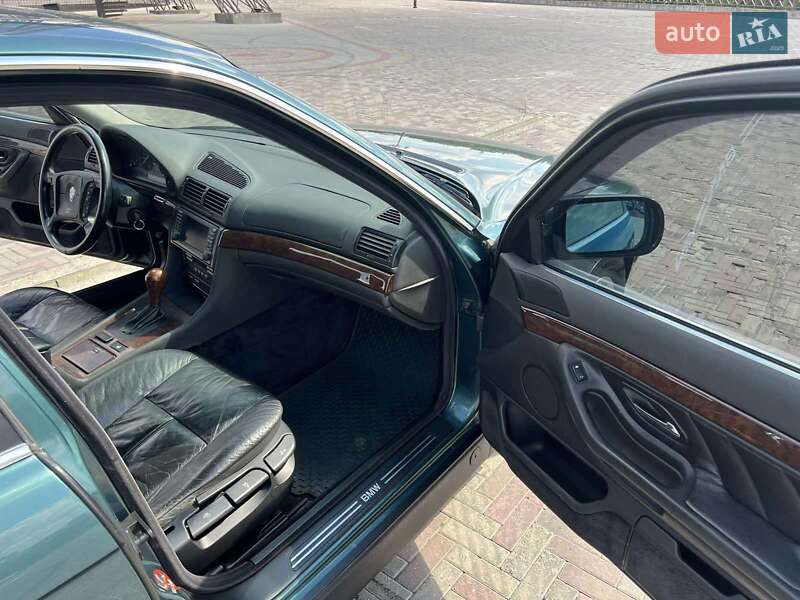 Седан BMW 7 Series 1997 в Харькове