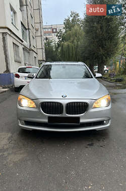 Седан BMW 7 Series 2011 в 