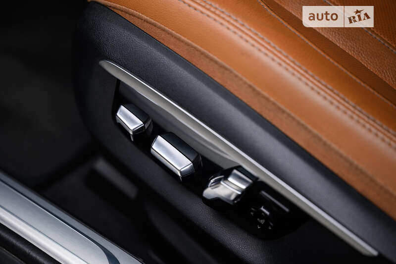 Седан BMW 7 Series 2016 в Ужгороде