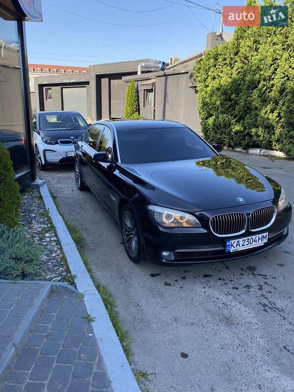 Седан BMW 7 Series 2011 в Львове фото Седан BMW 7 Series 2011 в Львове