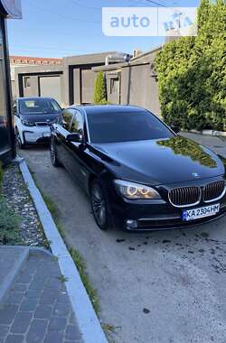 Седан BMW 7 Series 2011 в Львові