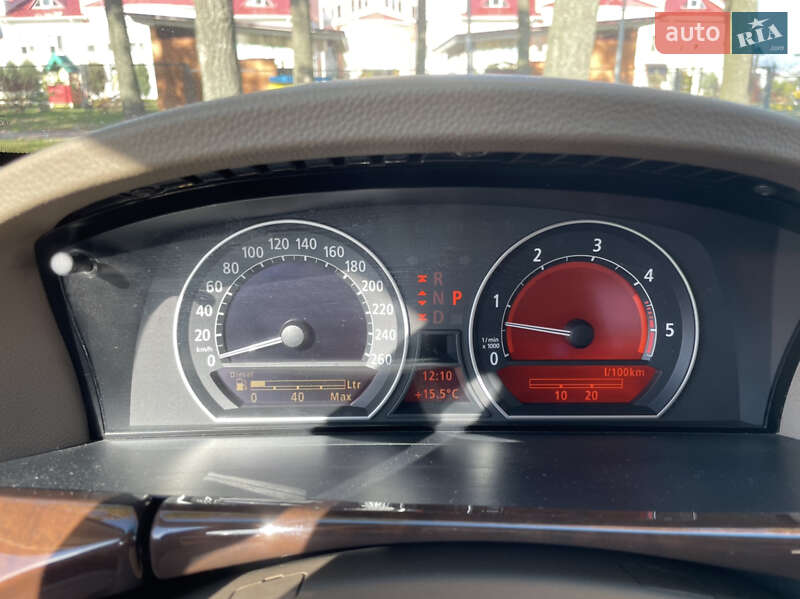 Седан BMW 7 Series 2006 в Киеве