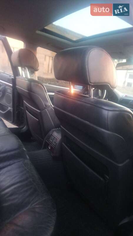 Седан BMW 7 Series 2000 в Ровно