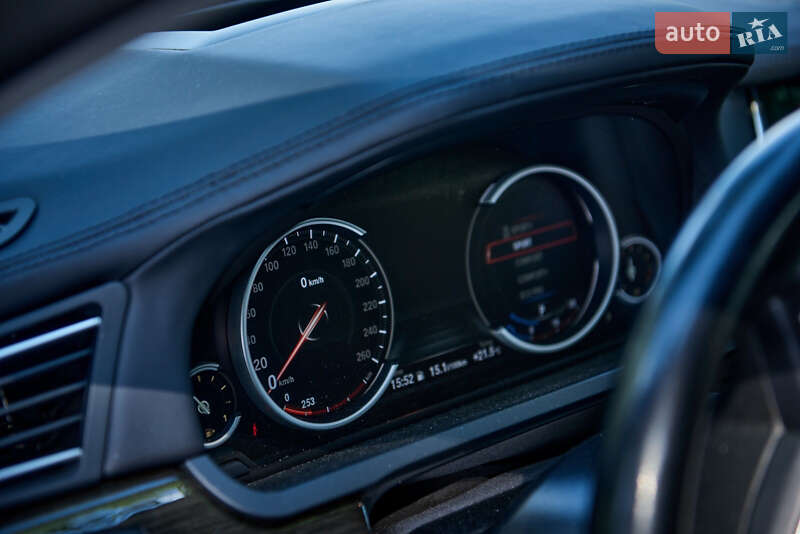 Седан BMW 7 Series 2013 в Києві