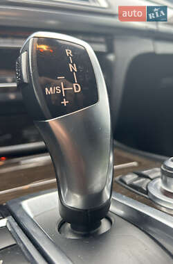 Седан BMW 7 Series 2011 в 