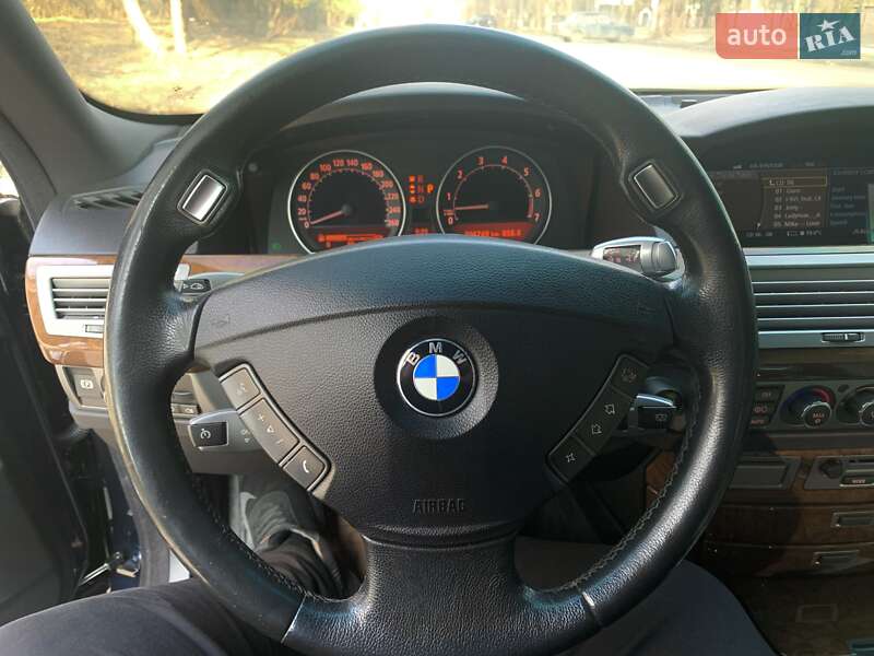 Седан BMW 7 Series 2005 в Тернополі