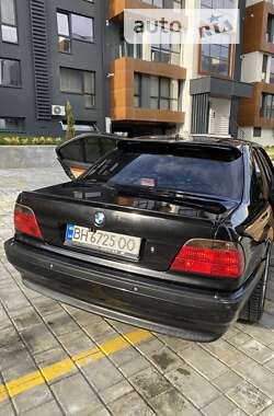 Седан BMW 7 Series 1999 в Килии