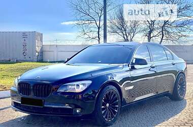 Седан BMW 7 Series 2011 в Львові