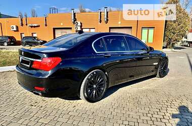 Седан BMW 7 Series 2011 в Львові