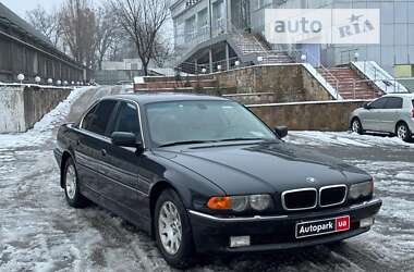 Седан BMW 7 Series 2001 в Києві