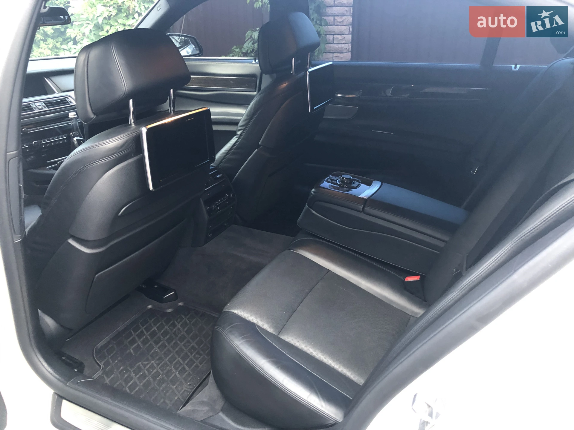 2012 BMW 7er - мініатюра 9