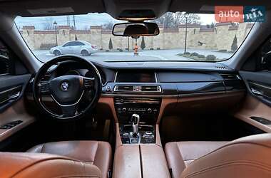 Седан BMW 7 Series 2013 в Измаиле