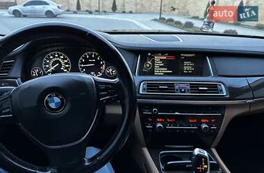 Седан BMW 7 Series 2013 в Измаиле
