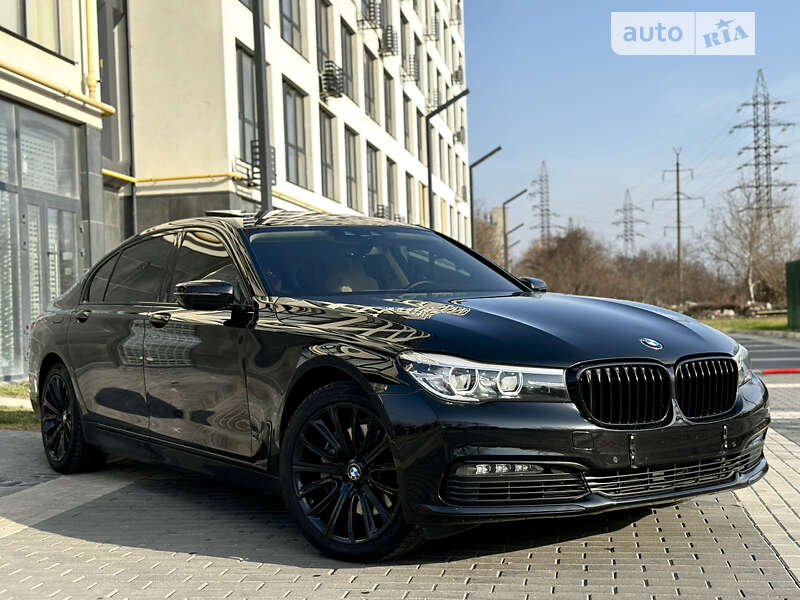 Седан BMW 7 Series 2017 в Львове