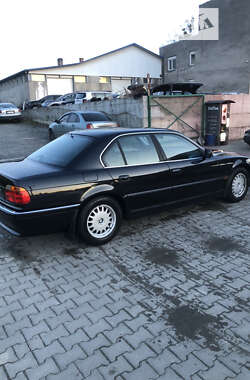 Седан BMW 7 Series 1997 в Львове