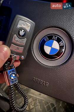Седан BMW 7 Series 2003 в Черноморске
