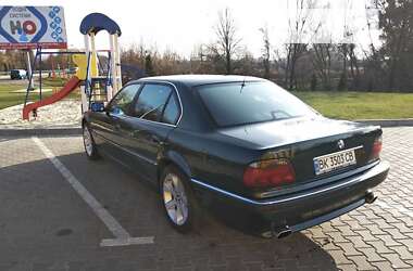Седан BMW 7 Series 1997 в Дубні