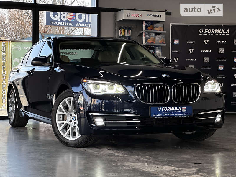 Седан BMW 7 Series 2014 в Нововолинську