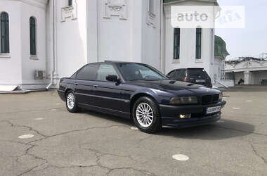 Седан BMW 7 Series 1995 в Киеве