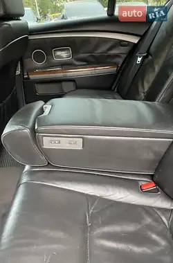 BMW 7 Series 2005