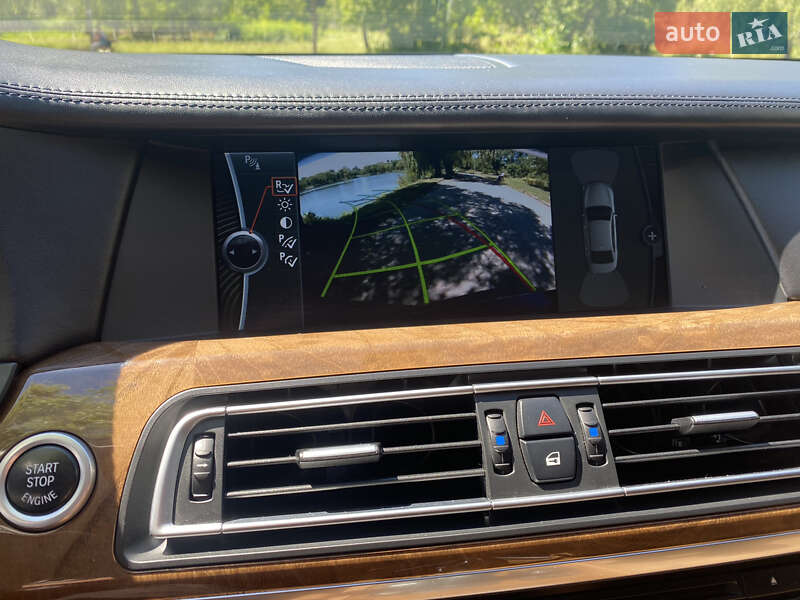 Седан BMW 7 Series 2011 в Ровно