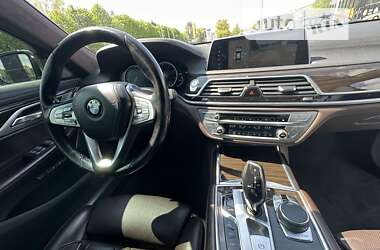 Седан BMW 7 Series 2017 в Ровно