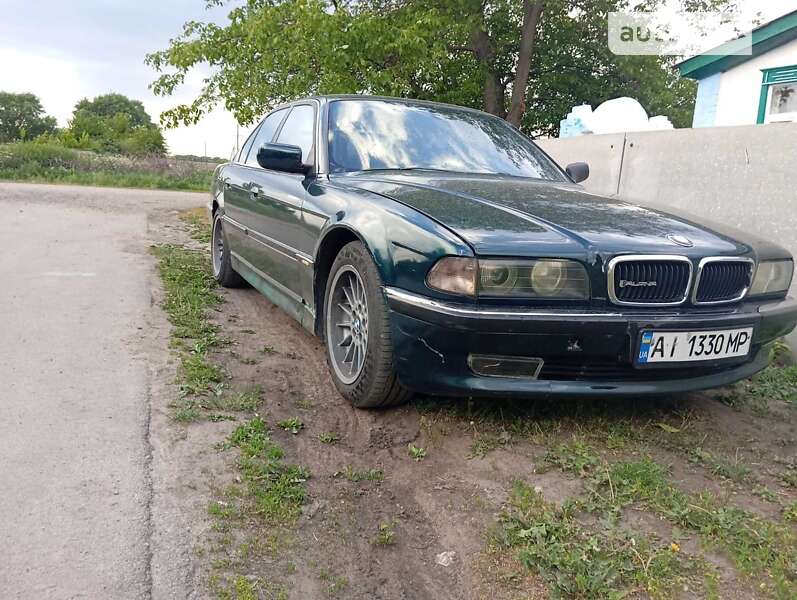 Седан BMW 7 Series 1998 в Згуровке