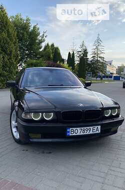 Седан BMW 7 Series 2000 в Тернополі