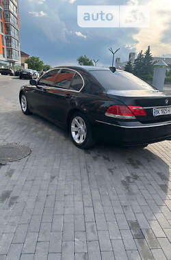 Седан BMW 7 Series 2007 в Вараші