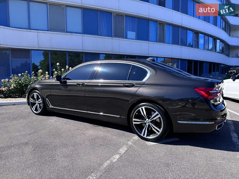 Седан BMW 7 Series 2015 в Одессе фото 6 Седан BMW 7 Series 2015 в Одессе