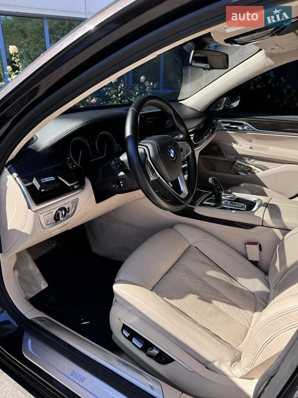 Седан BMW 7 Series 2015 в Одессе фото 28 Седан BMW 7 Series 2015 в Одессе