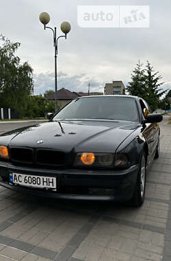 Седан BMW 7 Series 1995 в Горохові