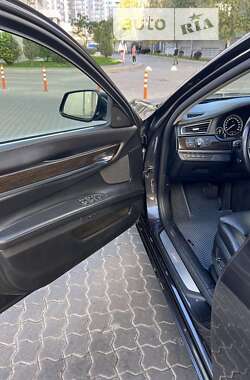 Седан BMW 7 Series 2011 в Одессе