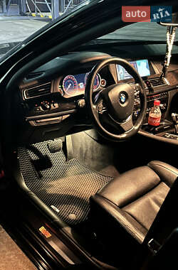 Седан BMW 7 Series 2011 в 