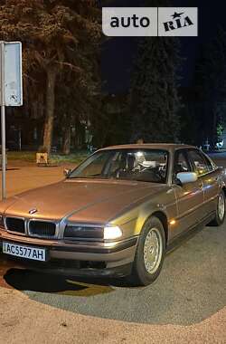 Седан BMW 7 Series 1994 в Луцке