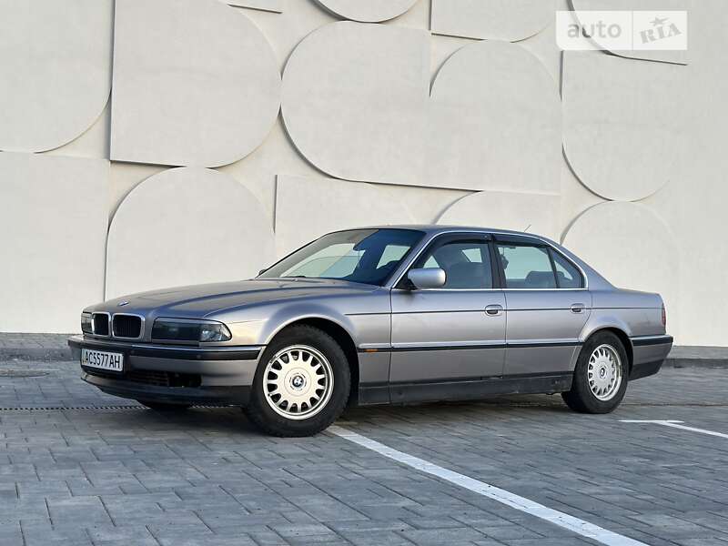 Седан BMW 7 Series 1994 в Луцьку