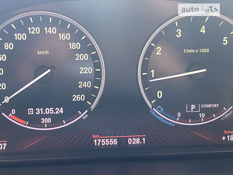 Седан BMW 7 Series 2011 в Черновцах