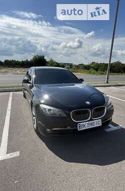 Седан BMW 7 Series 2012 в Ровно