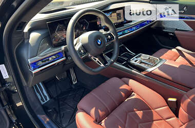 Седан BMW 7 Series 2024 в Києві