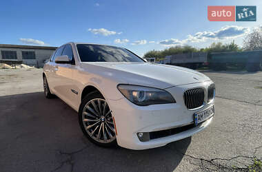 Седан BMW 7 Series 2011 в 