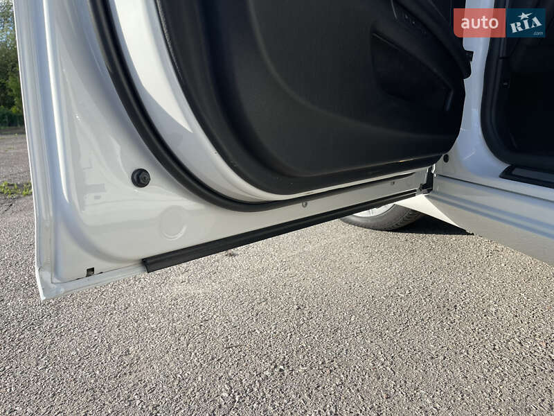 Седан BMW 7 Series 2011 в Полтаве фото 21 Седан BMW 7 Series 2011 в Полтаве