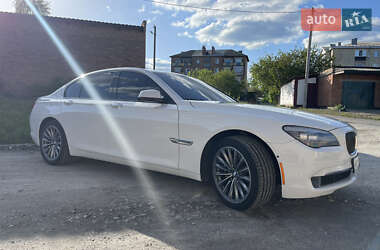 Седан BMW 7 Series 2011 в 
