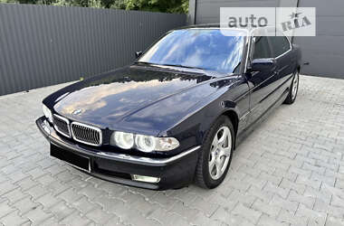 Седан BMW 7 Series 2000 в Вишневому