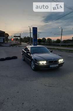 Седан BMW 7 Series 2001 в Чернівцях