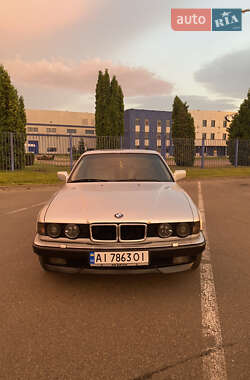 Седан BMW 7 Series 1991 в Киеве