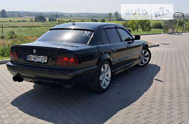 Седан BMW 7 Series 2001 в Шумске