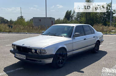 Седан BMW 7 Series 1993 в Радивиліві