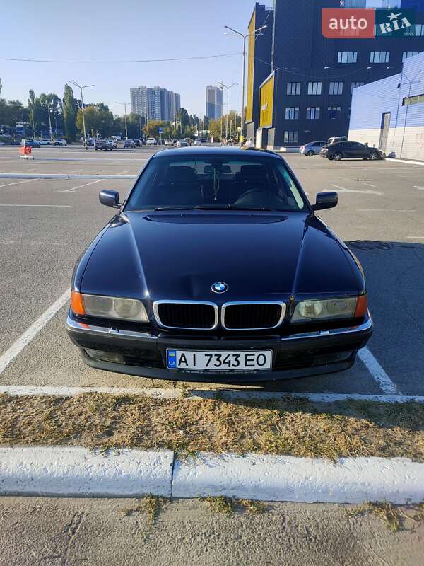 Седан BMW 7 Series 1997 в Киеве