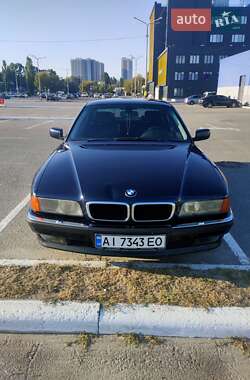 Седан BMW 7 Series 1997 в Киеве