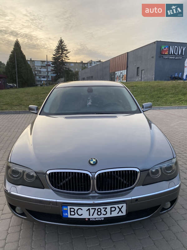 Седан BMW 7 Series 2005 в Новом Роздоле